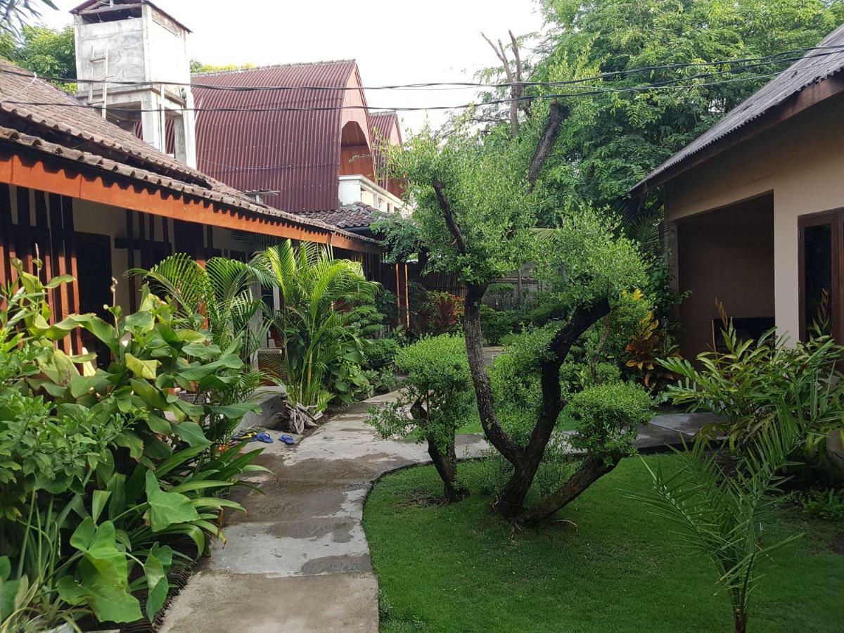 D'Gilian Bungalow Gili Trawangan Exterior foto